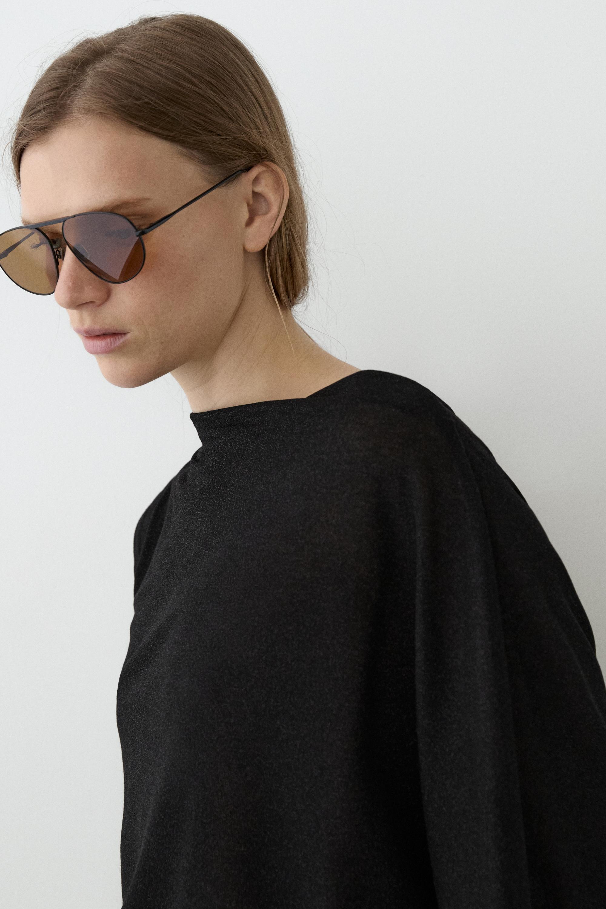 T-shirt asymétrique léger effet métallisé